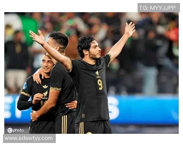 巴拿马足球当家球星领衔国家队掀起中北美赛场全新热潮