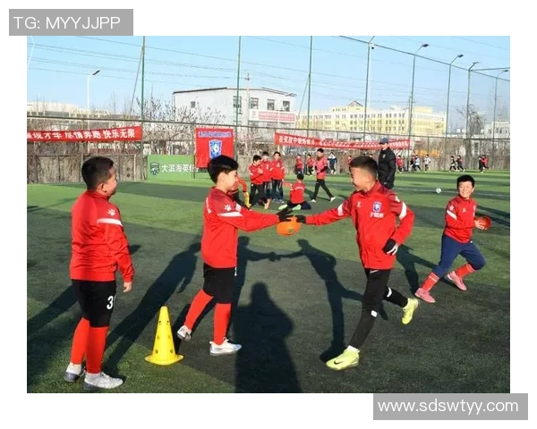 未来之星 足球新生代崛起 揭秘年轻球员的无限潜力与梦想